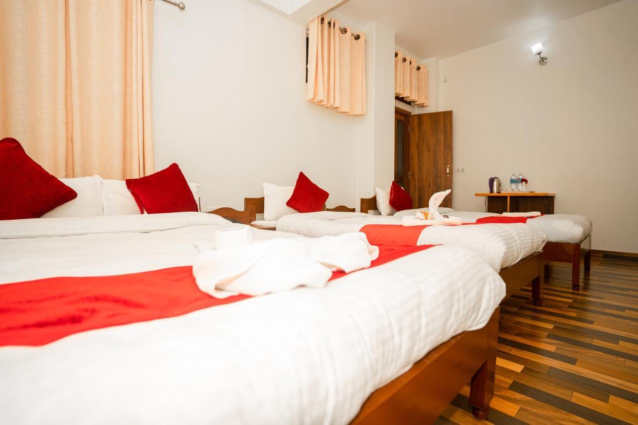 Hotel Dela Mount بوكْرا المظهر الخارجي الصورة