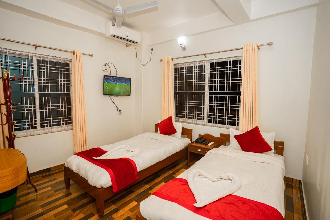 Hotel Dela Mount بوكْرا المظهر الخارجي الصورة