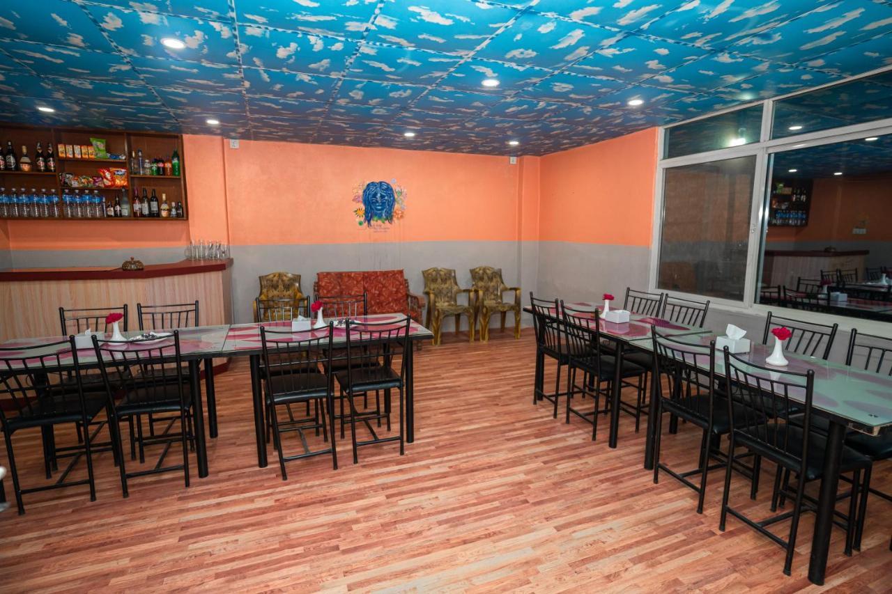 Hotel Dela Mount بوكْرا المظهر الخارجي الصورة